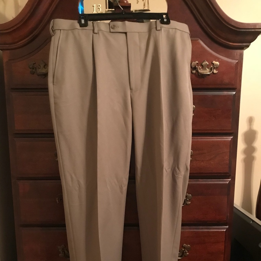 Men’s Saddlebred Khaki Dress Pants